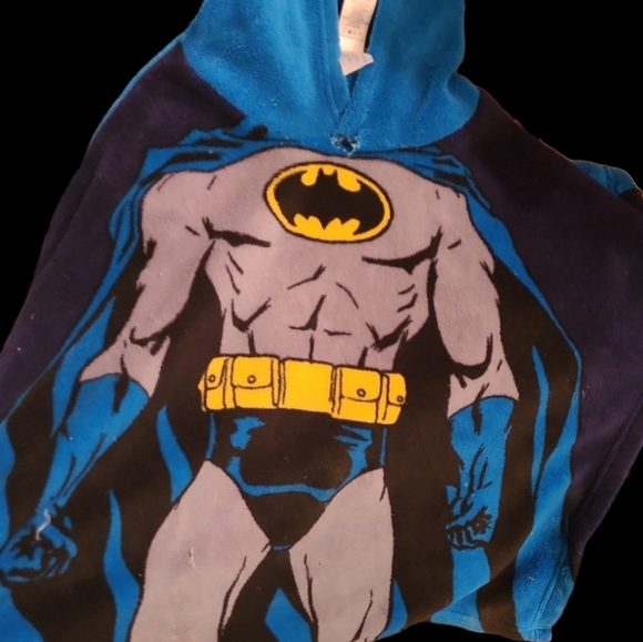 Batman Kids Batman Poncho Pull Over Jacket - Picture 6 of 6